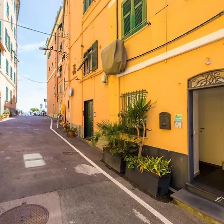 | Parking | Wifi | A/c| Sea View By Tilo Apartman Genova