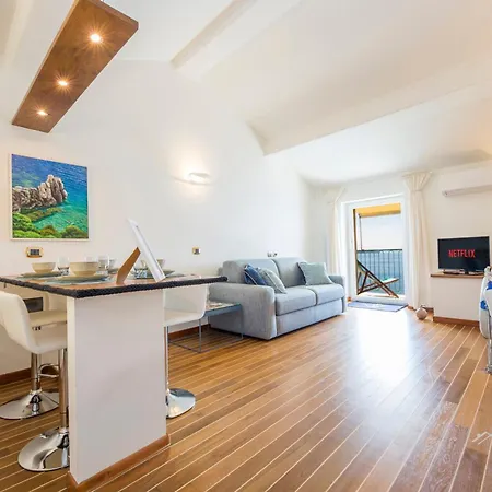 Appartement | Parking | Wifi | A/c| Sea View By Tilo