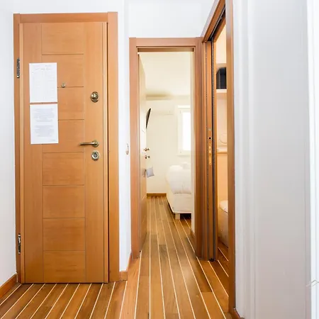 | Parking | Wifi | A/c| Sea View By Tilo Apartman Genova